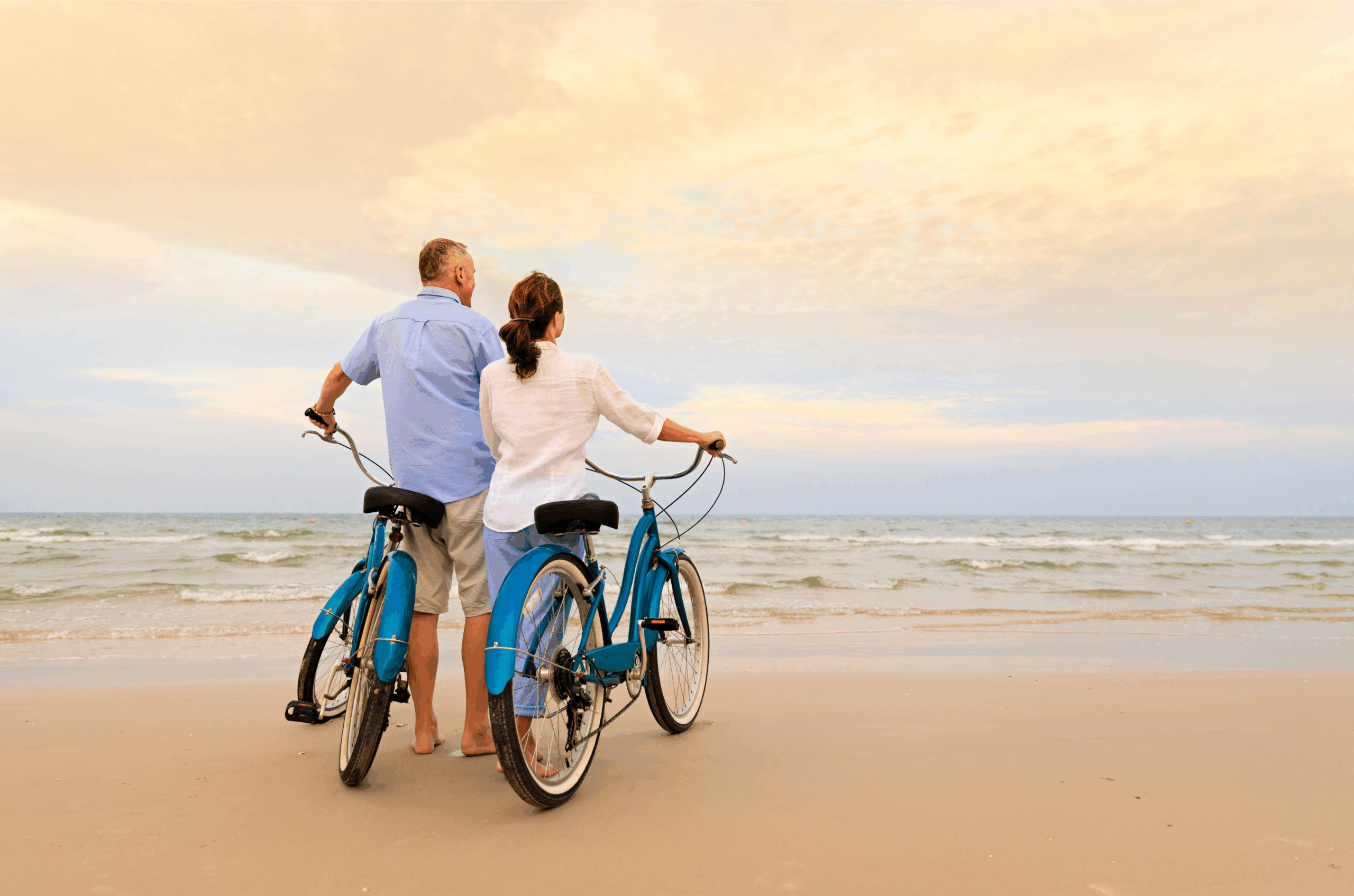 Beach bikes couple 3 scaled
