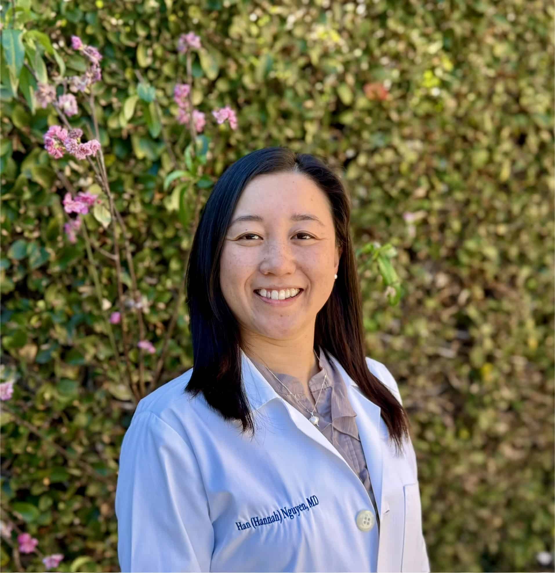 Dr. Han “Hannah” Nguyen Headshot