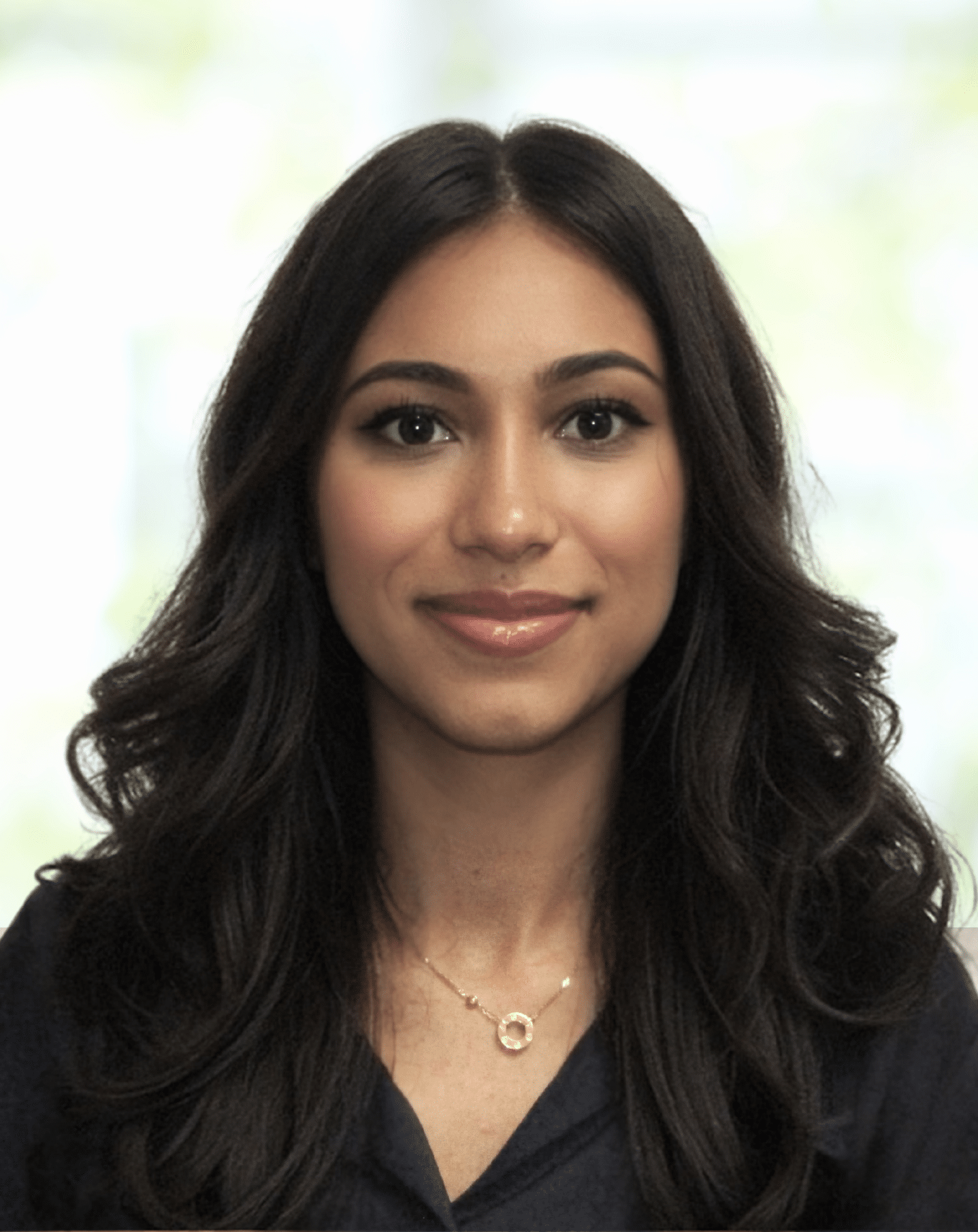 Simran Idnani headshot