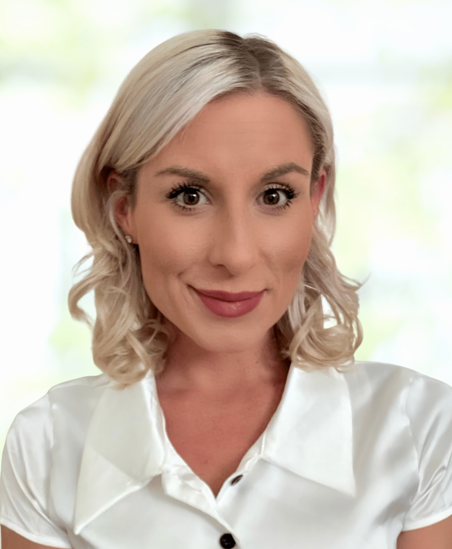 Jeanette Linnborn Headshot