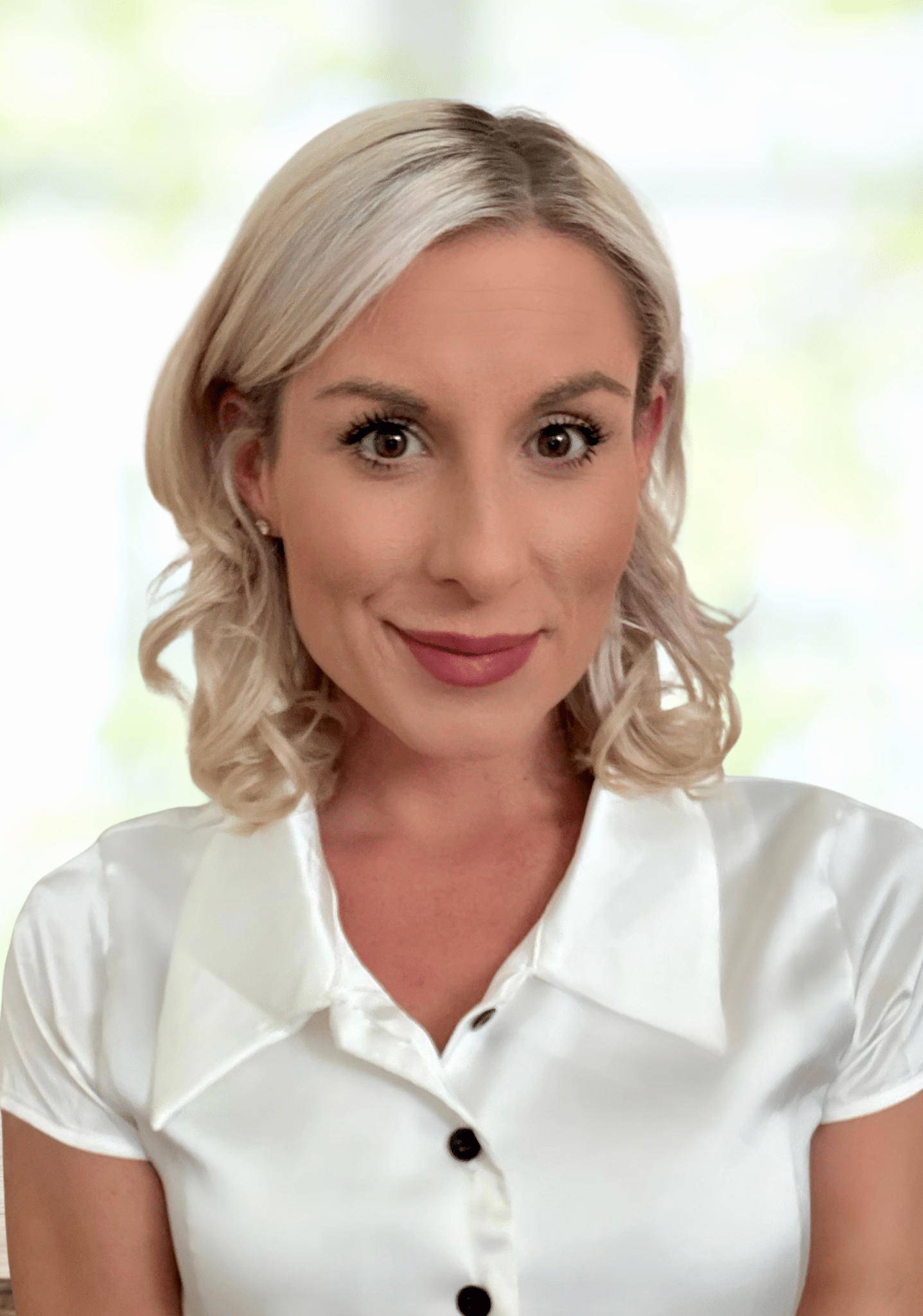 Jeanette Linnborn Headshot