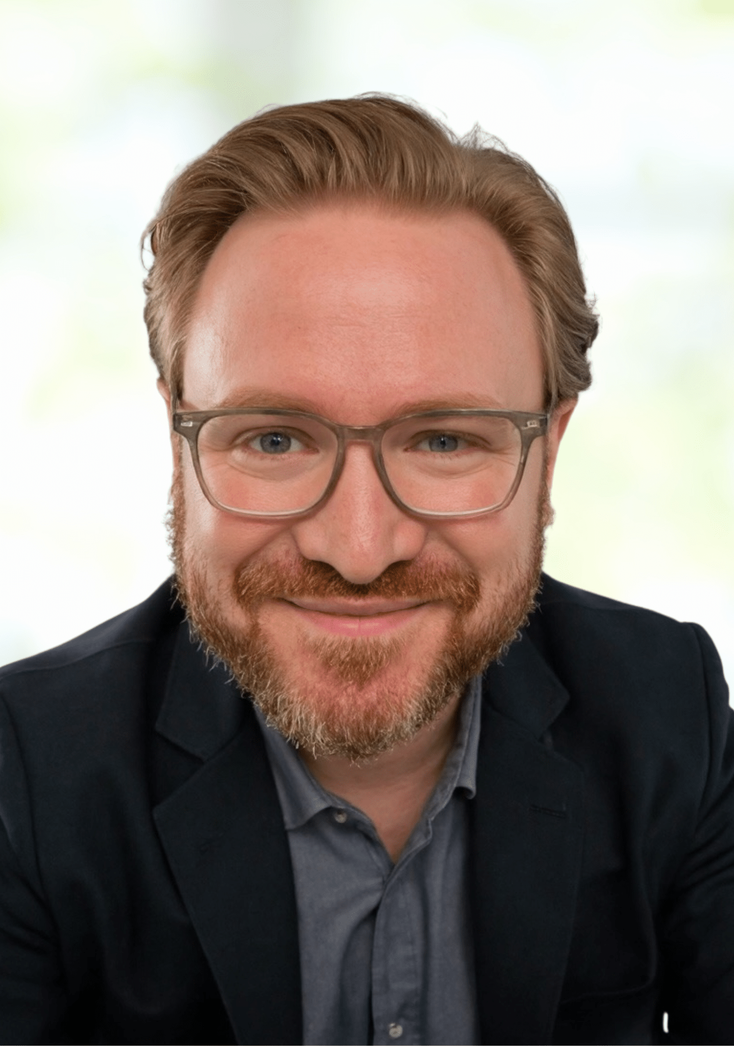 Isaac Evan Shabat Headshot